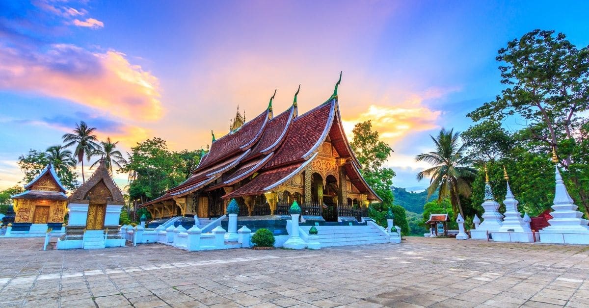 Wat Xieng Thong at sunset